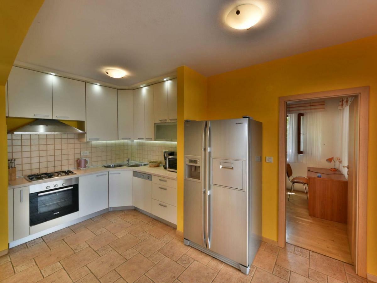 Villa Yellow House By Interhome Diklo Buitenkant foto
